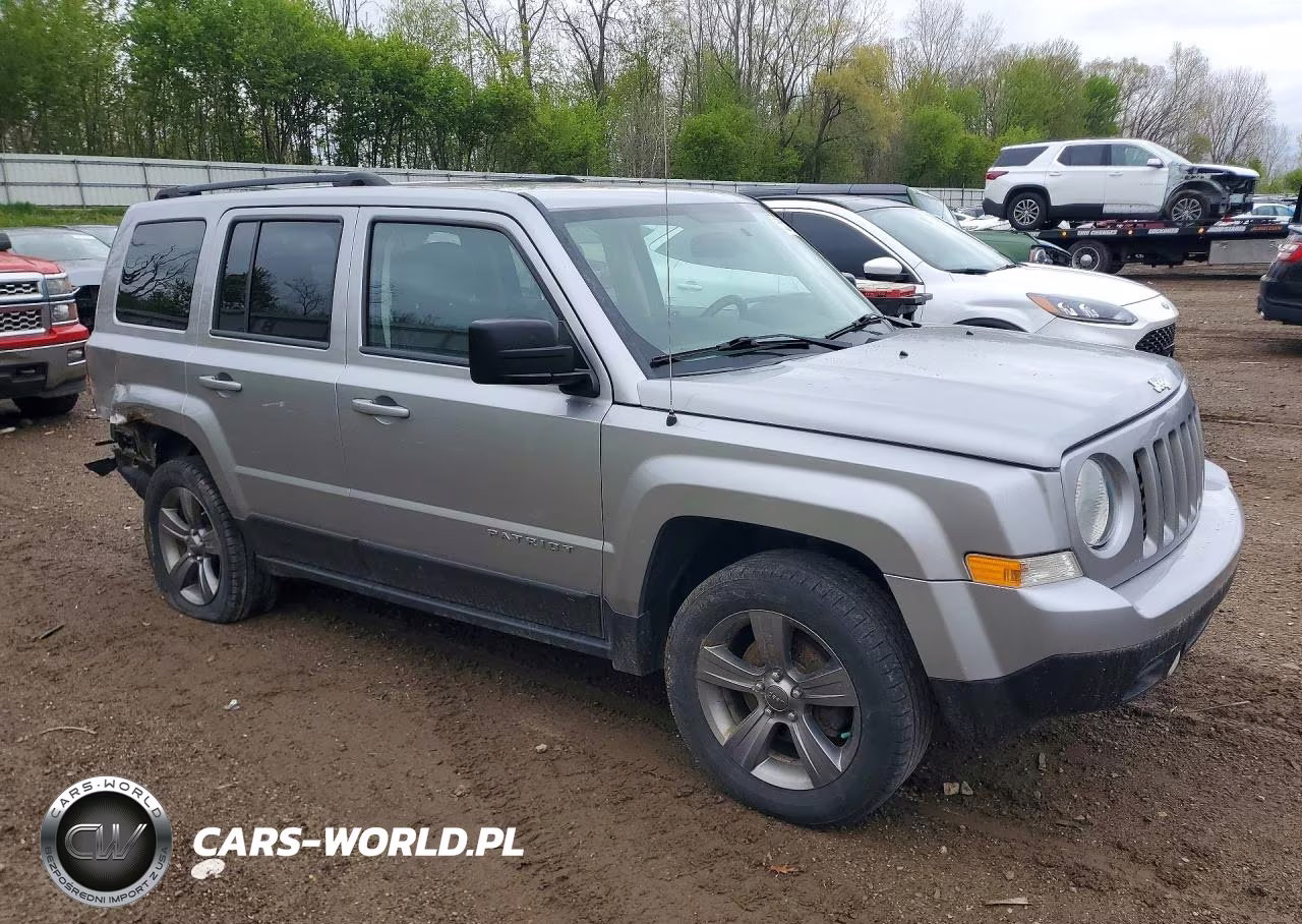 2015 Jeep Patriot Latitude VIN:1C4NJRFB2FD417010 - 4