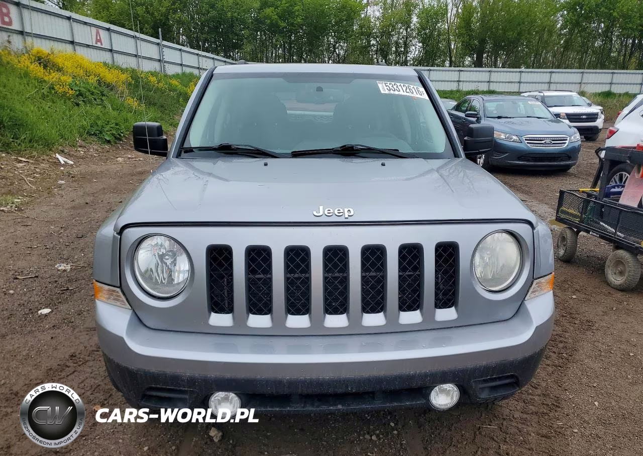 2015 Jeep Patriot Latitude VIN:1C4NJRFB2FD417010 - 5