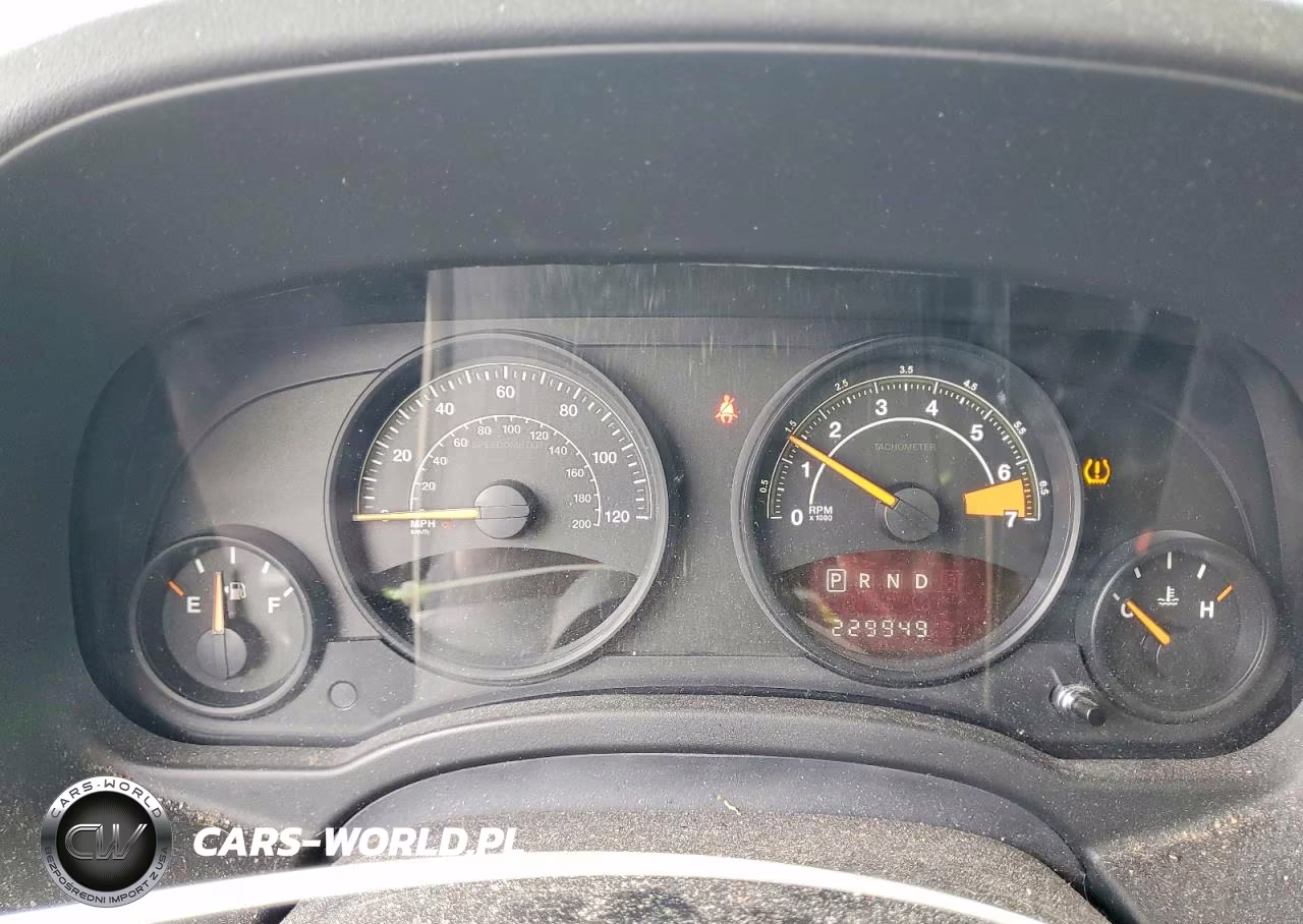 2015 Jeep Patriot Latitude VIN:1C4NJRFB2FD417010 - 9