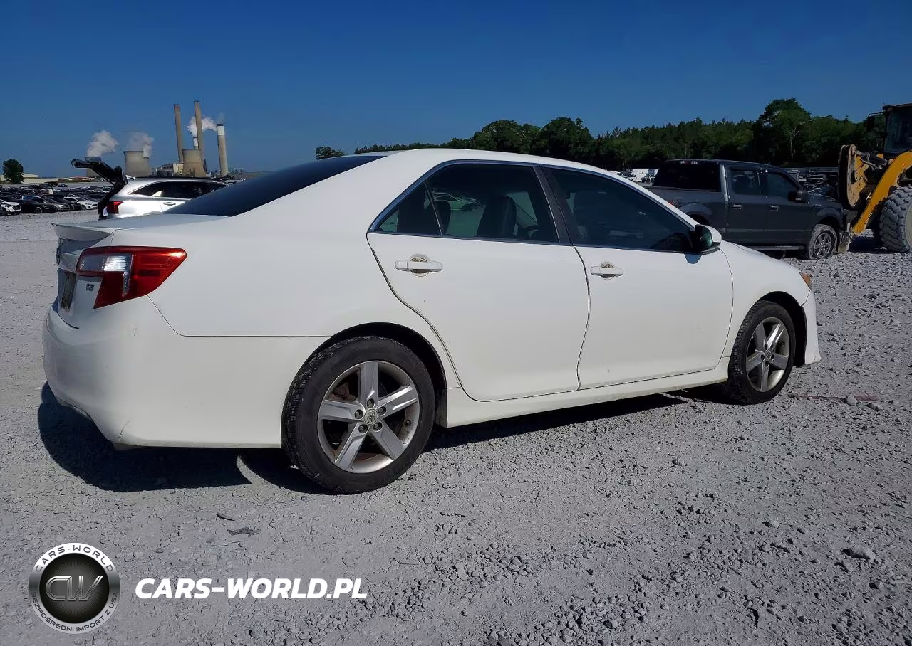 2013 Toyota Camry Se VIN:4T1BF1FK4DU664608 - 3