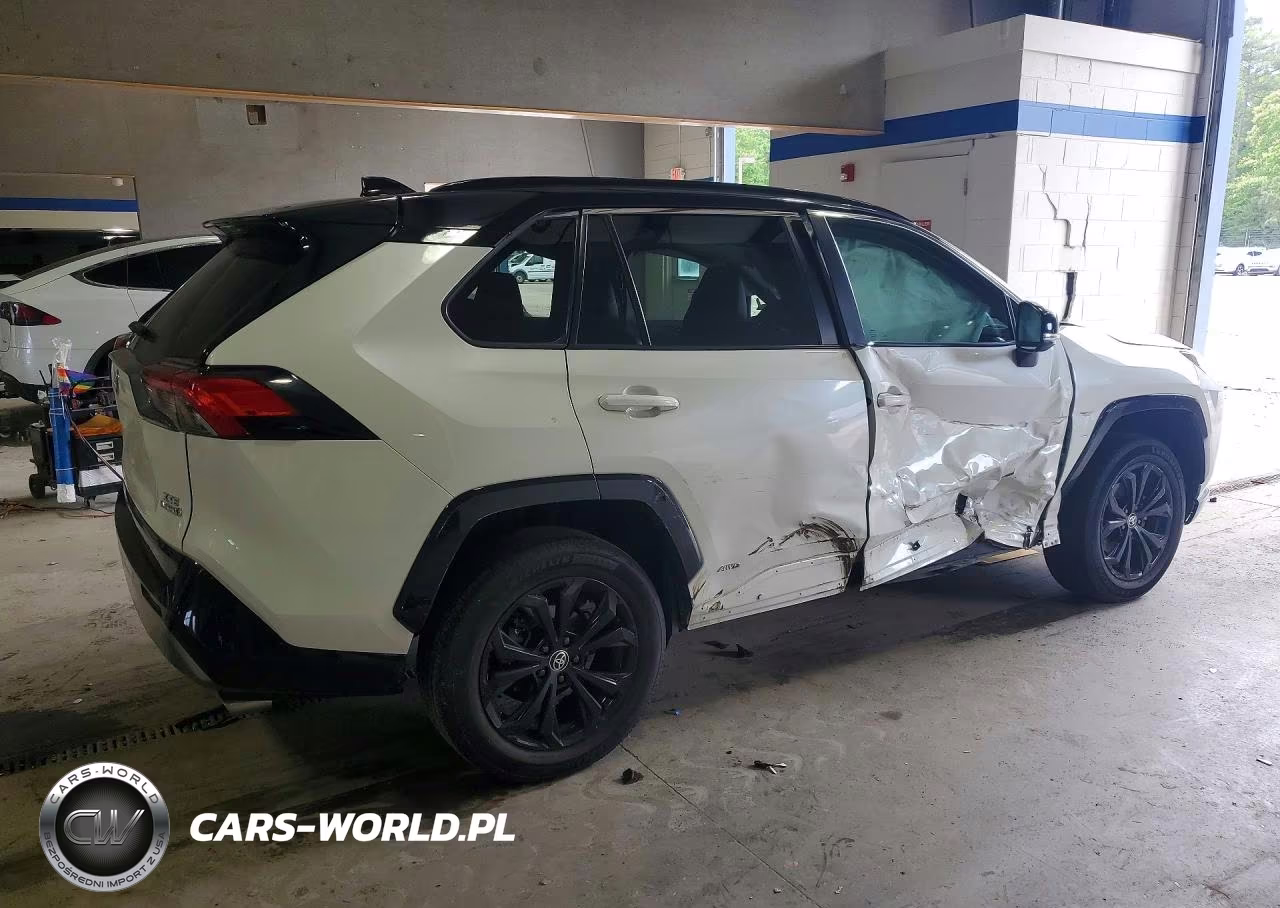 2022 Toyota Rav4 Xse VIN:4T3E6RFV3NU069103 - 3
