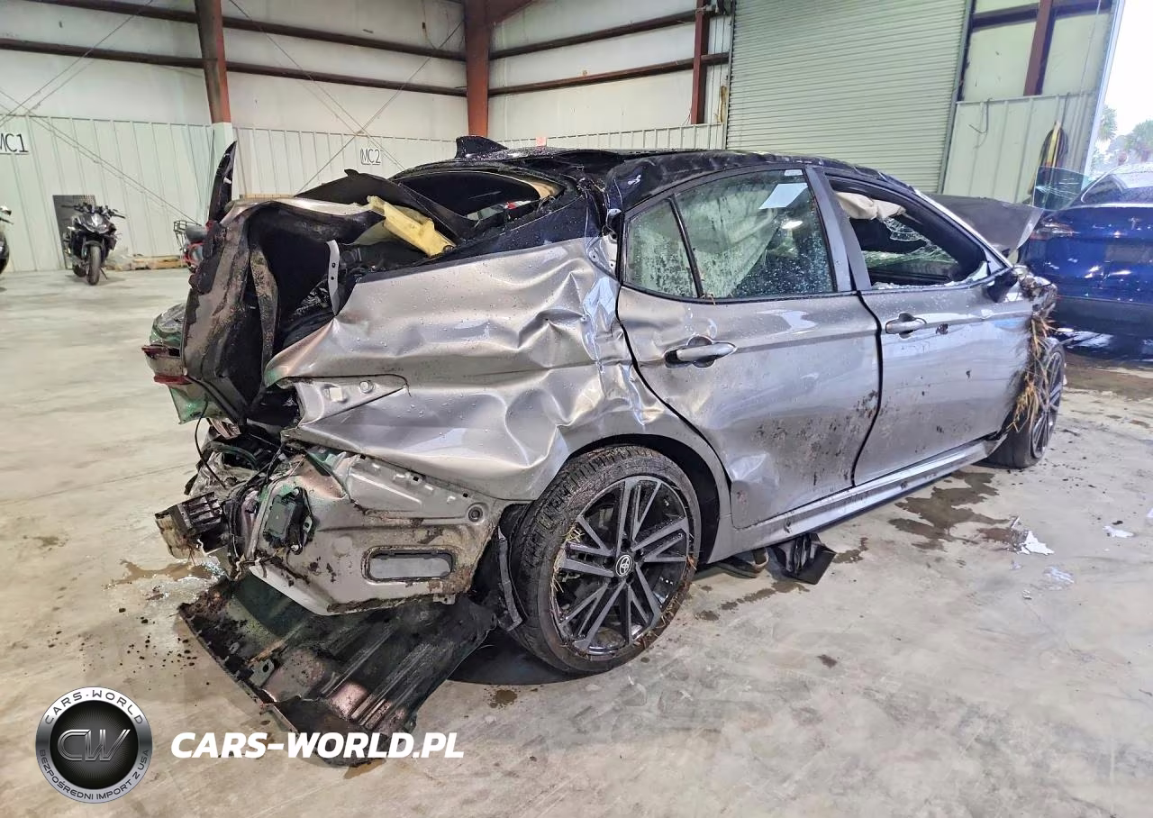2026 Toyota Camry Xse VIN:4T1DAACK7TU664404 - 3