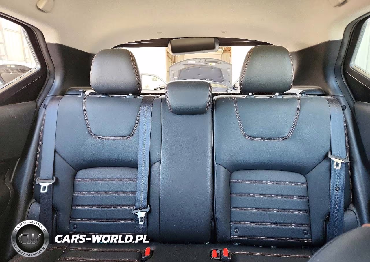 2019 Nissan Kicks Sr VIN:3N1CP5CU7KL550647 - 10