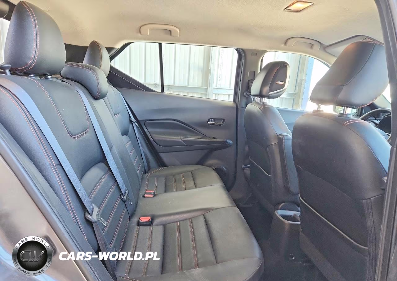 2019 Nissan Kicks Sr VIN:3N1CP5CU7KL550647 - 11