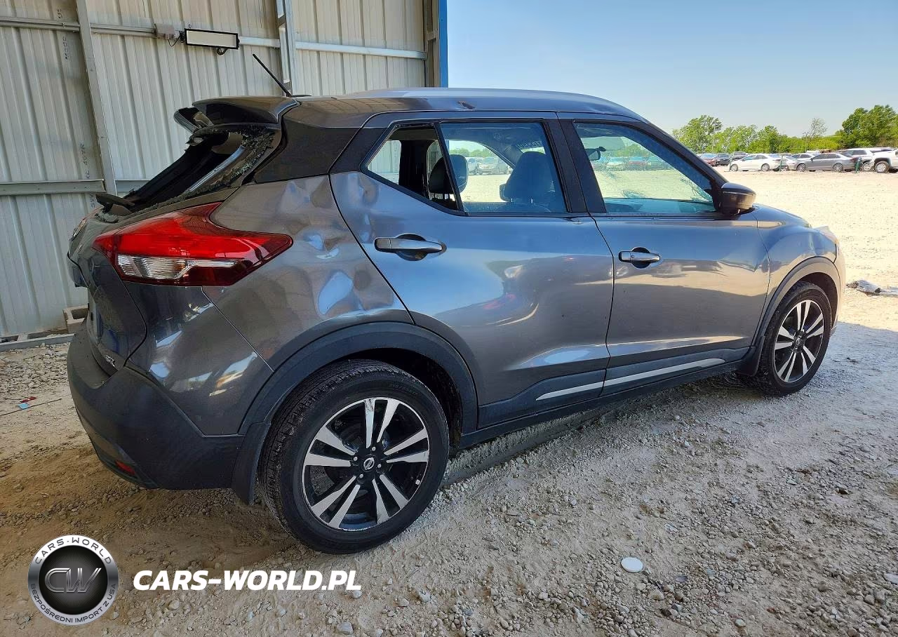 2019 Nissan Kicks Sr VIN:3N1CP5CU7KL550647 - 3