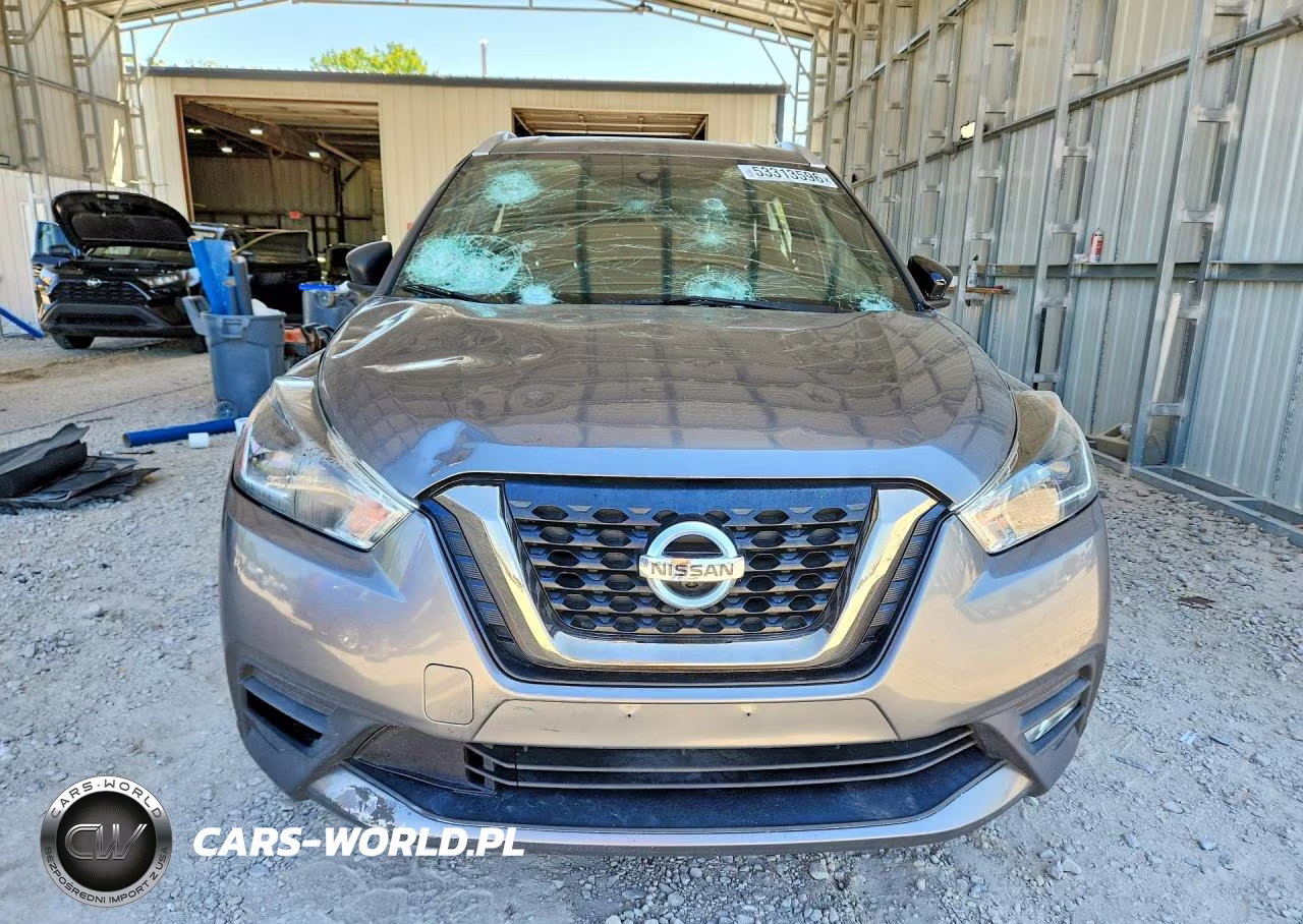 2019 Nissan Kicks Sr VIN:3N1CP5CU7KL550647 - 5