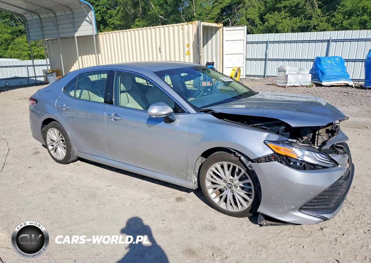 2018 Toyota Camry Xle VIN:4T1B11HK5JU157112 - 4