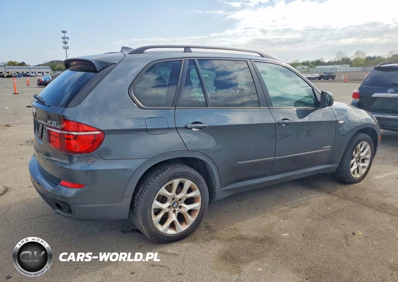 2011 BMW X5 VIN:5UXZV4C54BL403745 - 3
