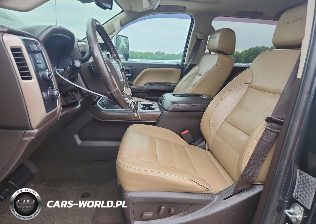 2018 GMC Sierra K3500 Denali VIN:1GT42YEYXJF130861 - 7