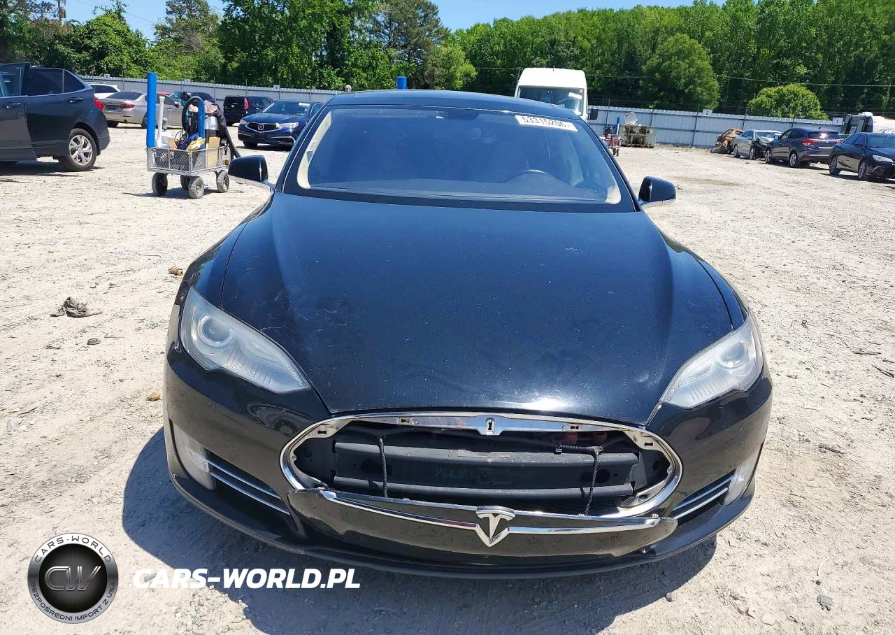 2014 Tesla Model S VIN:5YJSA1H16EFP45613 - 5