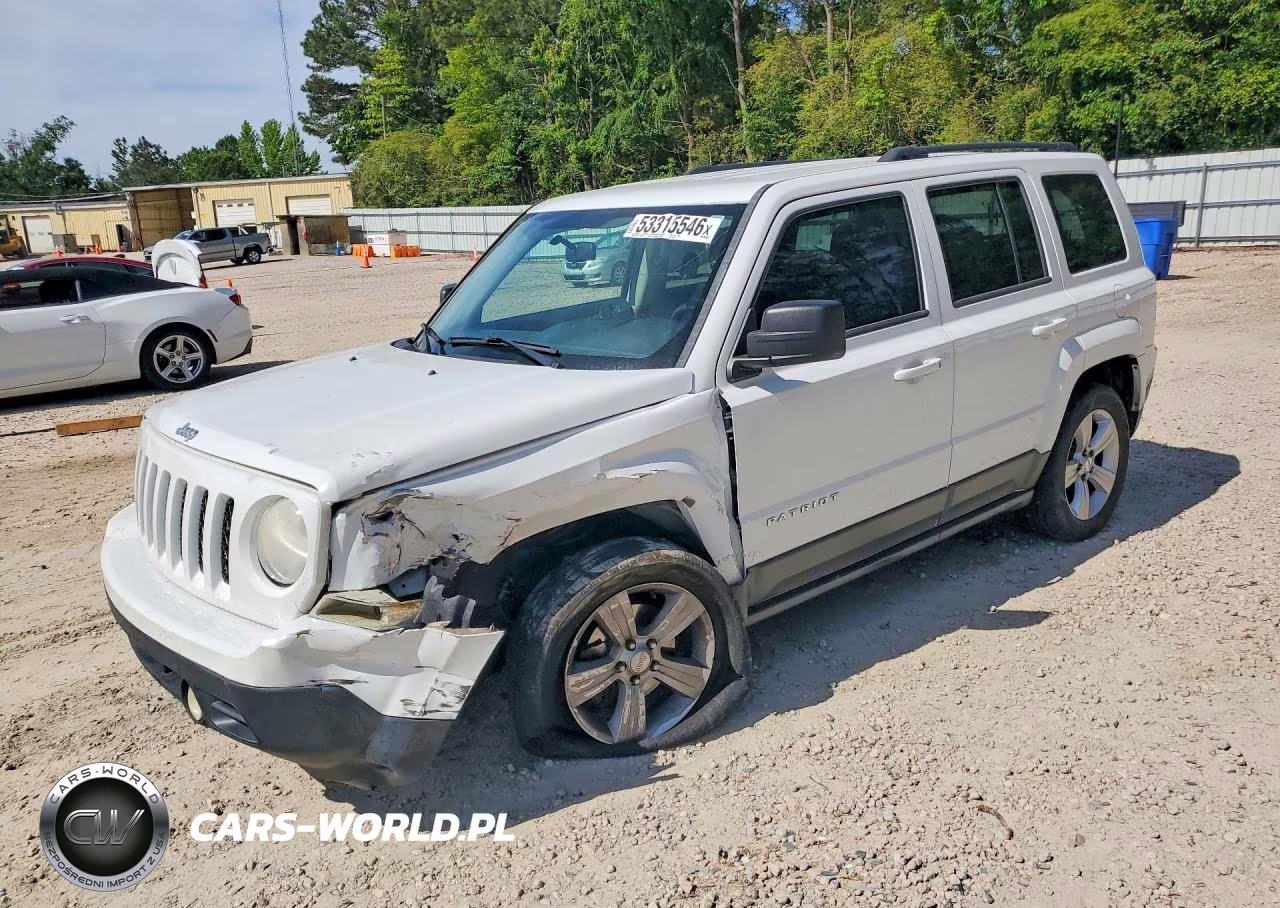2014 Jeep Patriot Latitude – zdjęcie 1 z 13