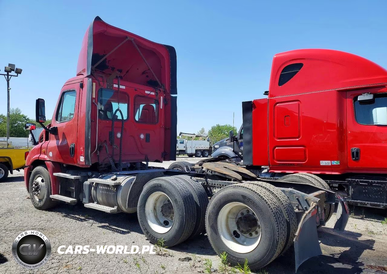 2016 Freightliner Cascadia 113 VIN:3AKJGBDV2GDHA6350 - 3