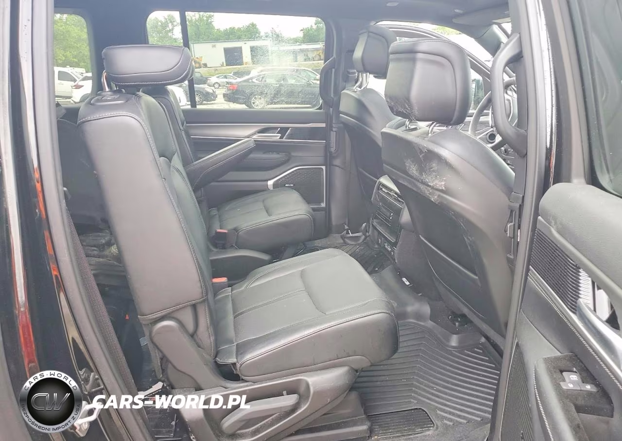 2025 Jeep Wagoneer L Series Ii VIN:1C4SJSBP2SS506464 - 11