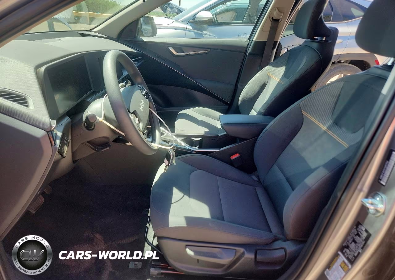 2026 Kia Niro Lx VIN:KNDCP3LE5T5327311 - 7