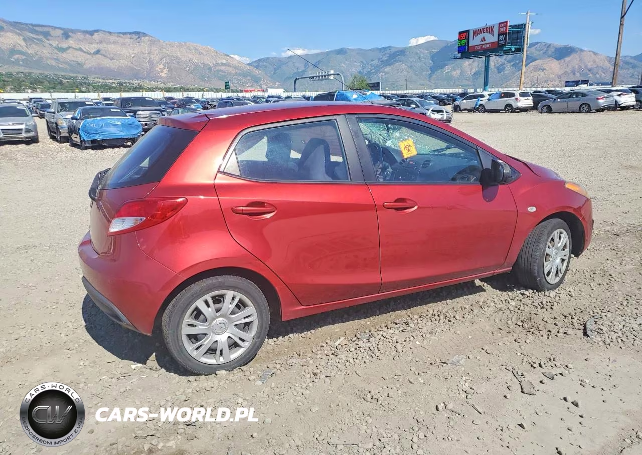 2014 Mazda Mazda2 Sport VIN:JM1DE1KY6E0185223 - 3