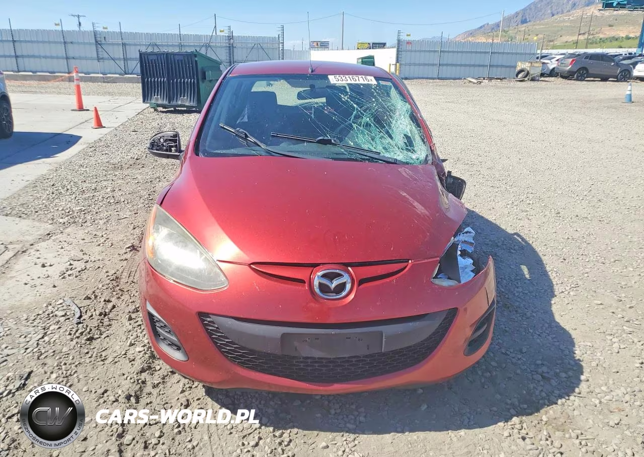 2014 Mazda Mazda2 Sport VIN:JM1DE1KY6E0185223 - 5