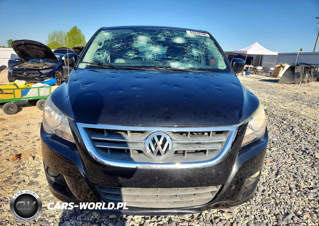 2010 Volkswagen Routan Se VIN:2V4RW3D13AR306228 - 5