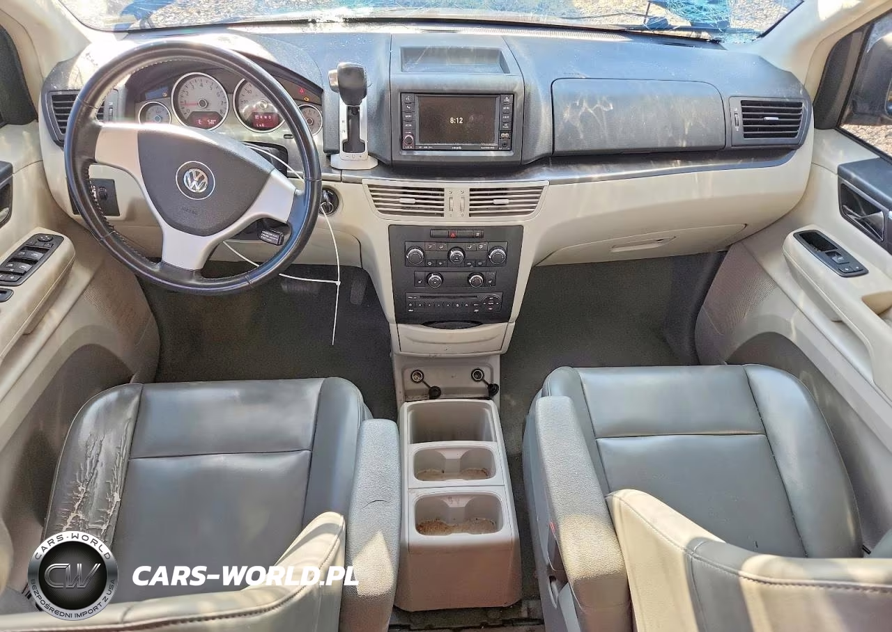 2010 Volkswagen Routan Se VIN:2V4RW3D13AR306228 - 8
