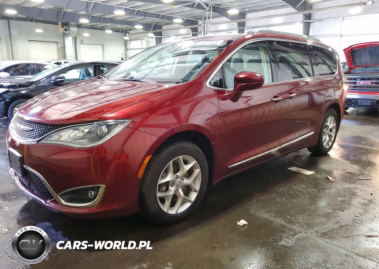 2018 Chrysler Pacifica Touring L Plus – zdjęcie 1 z 14