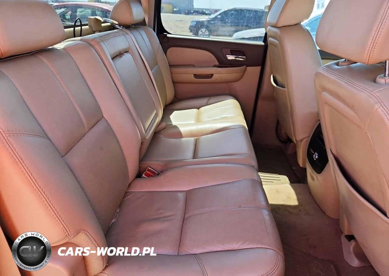 2008 GMC Sierra C1500 VIN:3GTEC13J28G282172 - 10