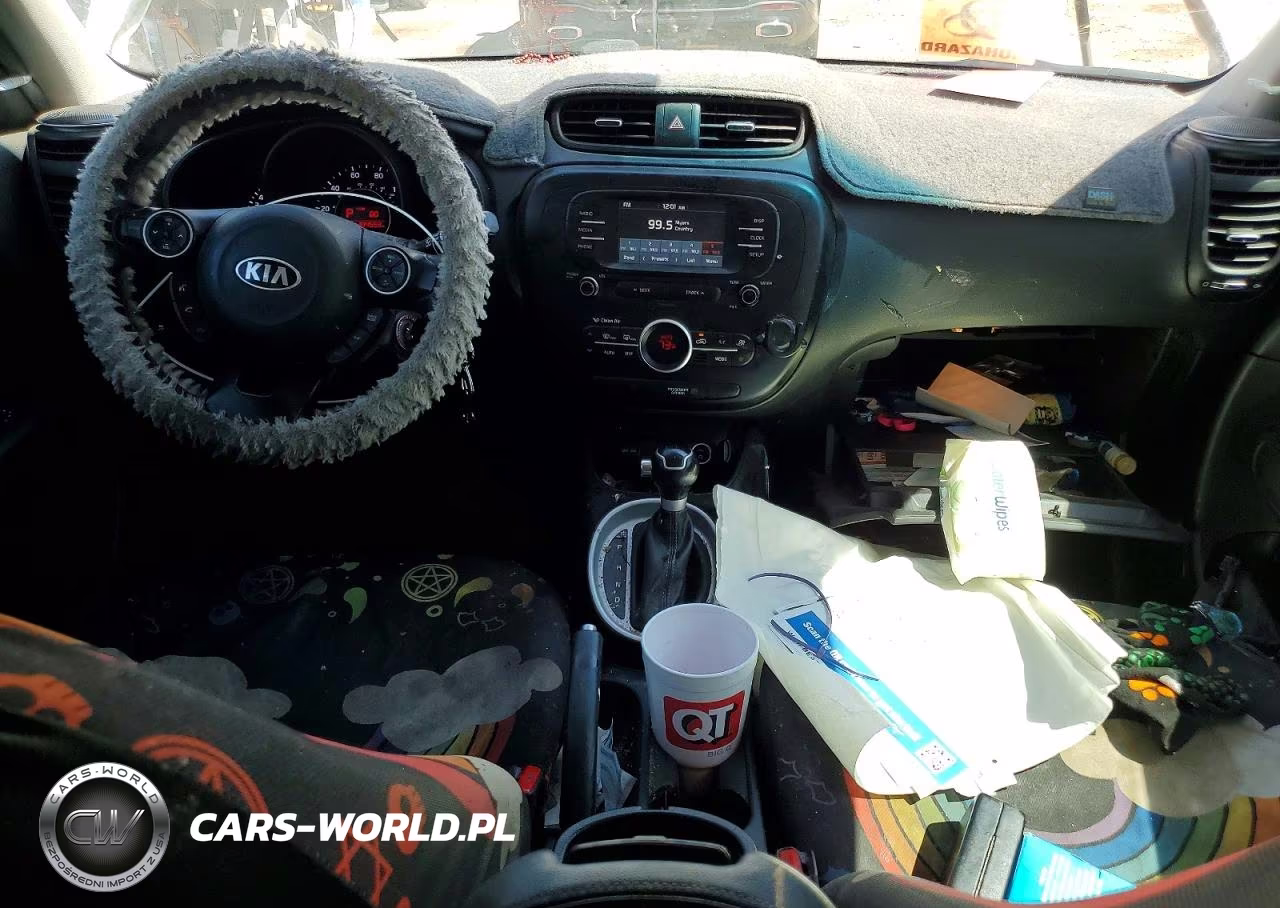 2017 Kia Soul + VIN:KNDJP3A51H7438413 - 8