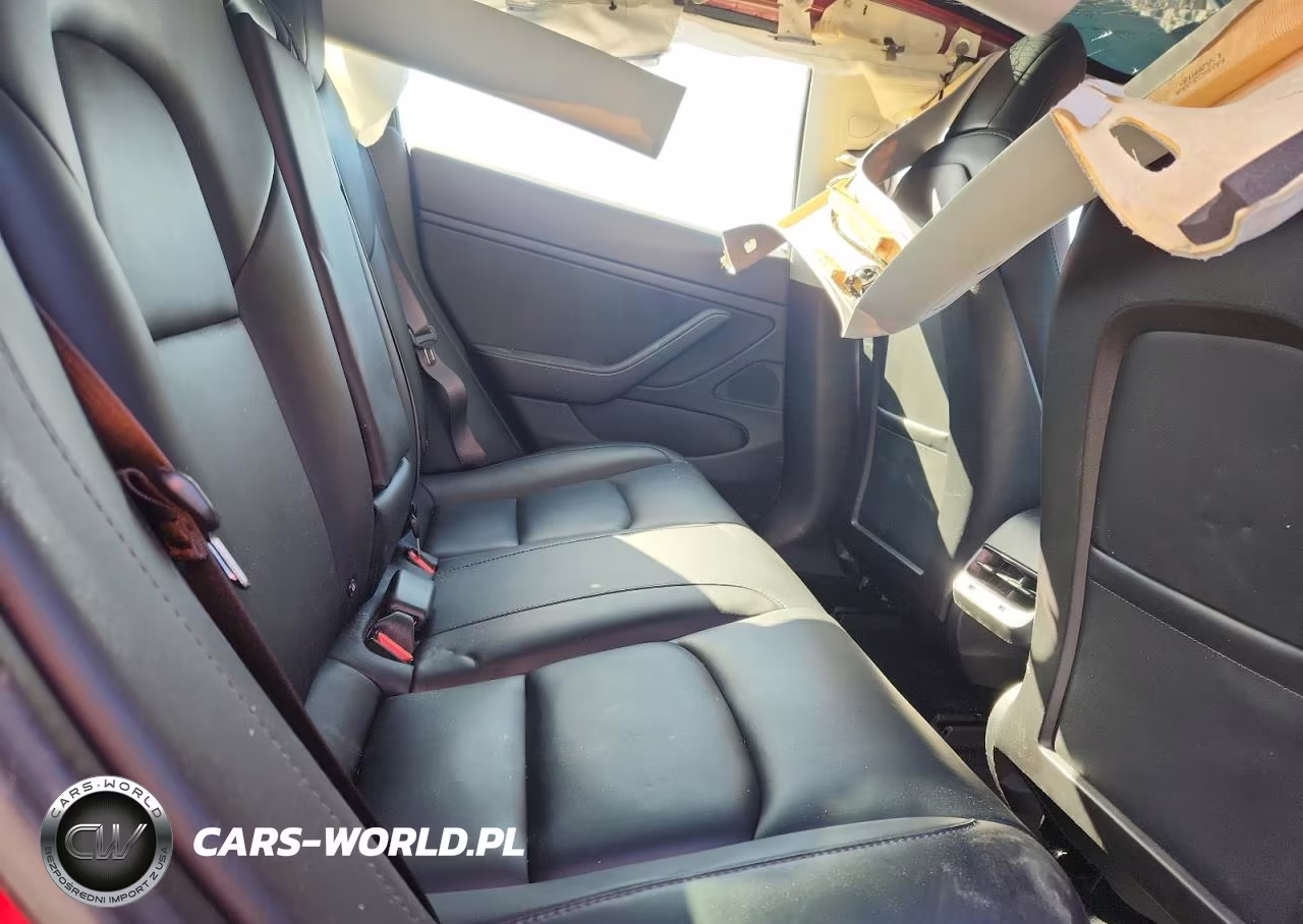2018 Tesla Model 3 VIN:5YJ3E1EB3JF117105 - 10