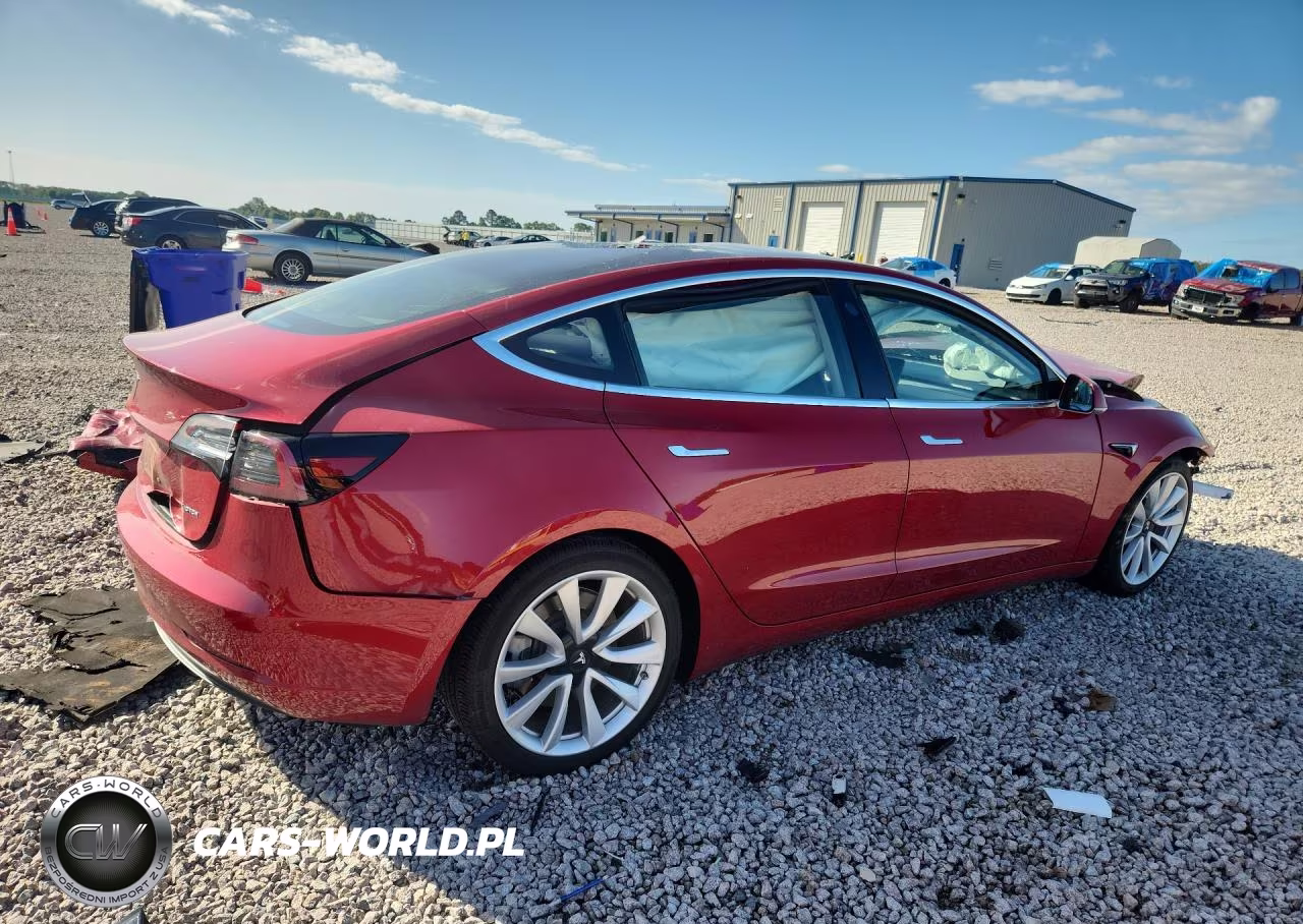 2018 Tesla Model 3 VIN:5YJ3E1EB3JF117105 - 3