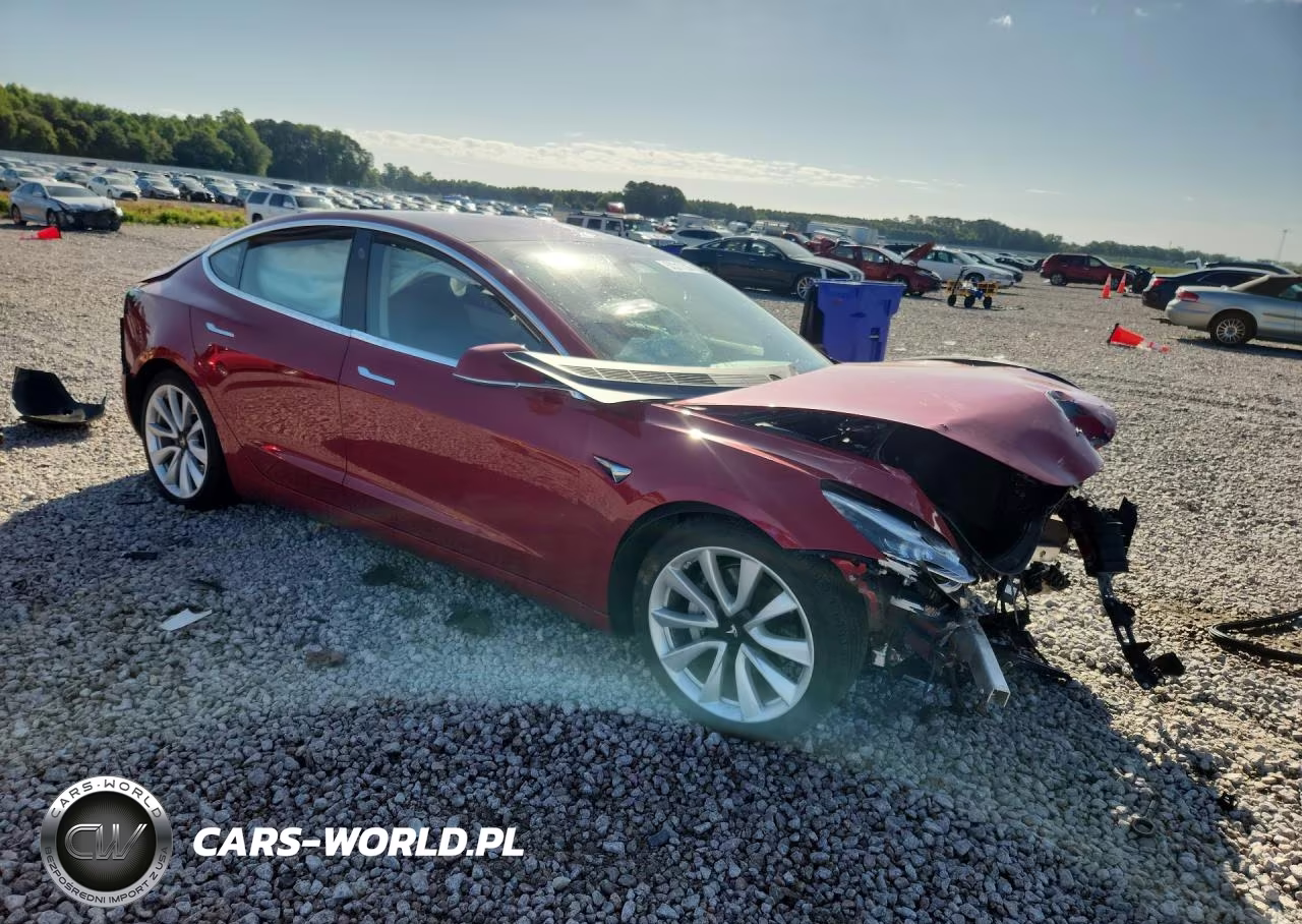 2018 Tesla Model 3 VIN:5YJ3E1EB3JF117105 - 4