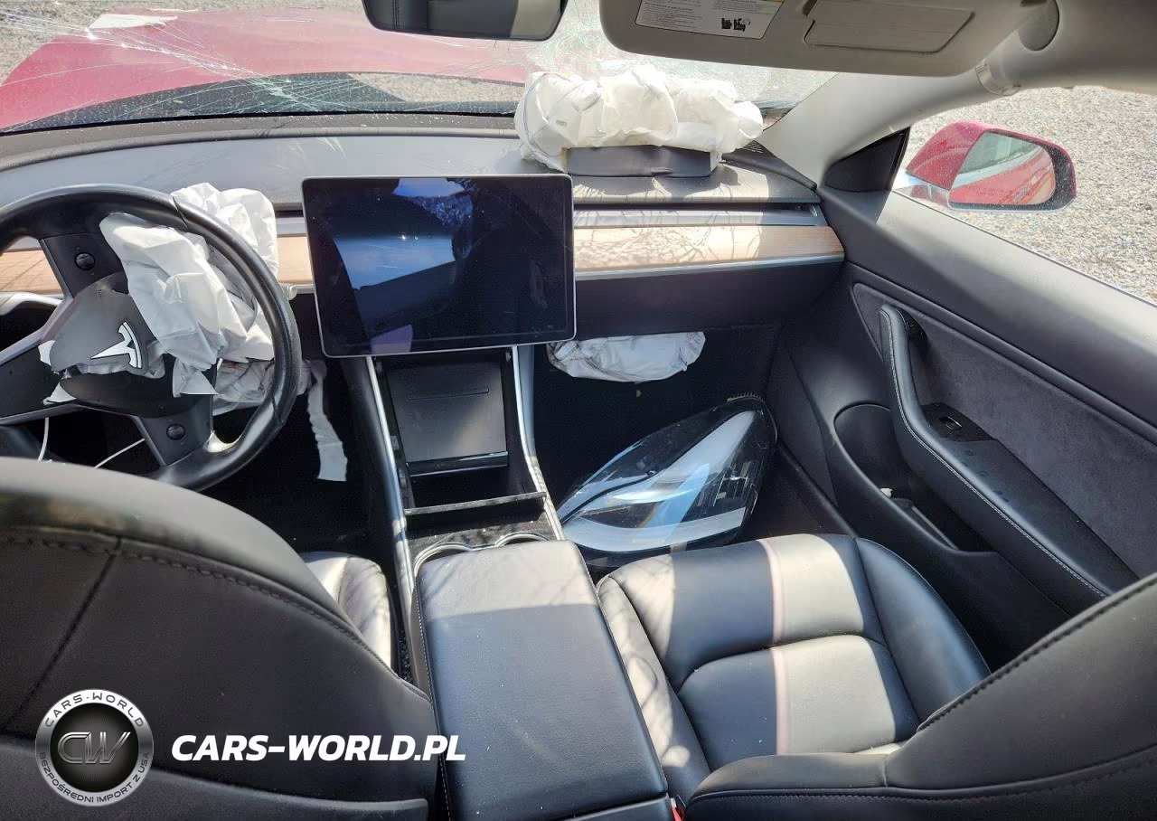 2018 Tesla Model 3 VIN:5YJ3E1EB3JF117105 - 8