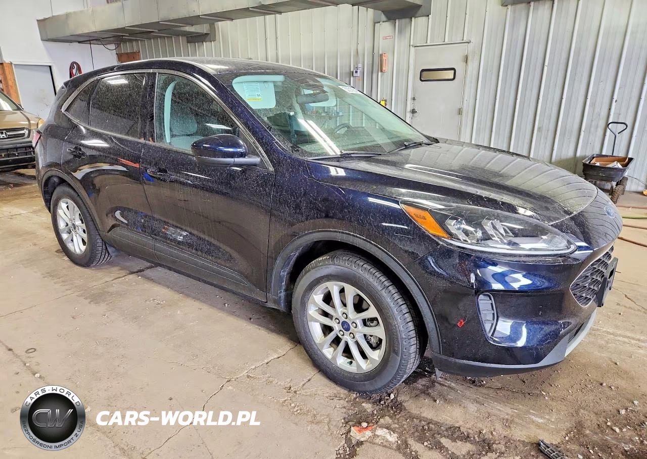 2021 Ford Escape Se VIN:1FMCU0BZ1MUB13883 - 4