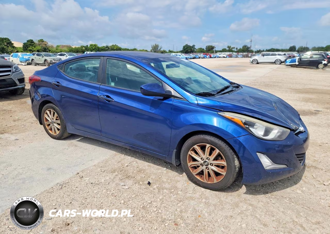 2015 Hyun Elantra VIN:5NPDH4AE8FH583702 - 4