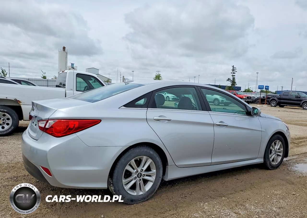 2014 Hyundai Sonata Gls VIN:5NPEB4AC7EH939446 - 3