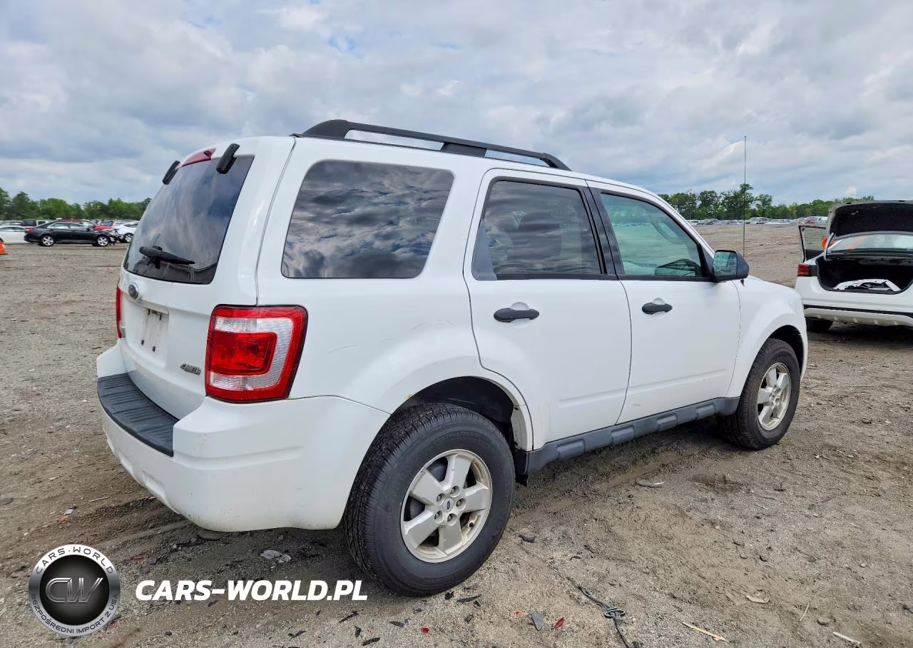 2009 Ford Escape VIN:1FMCU93G49KA86196 - 3