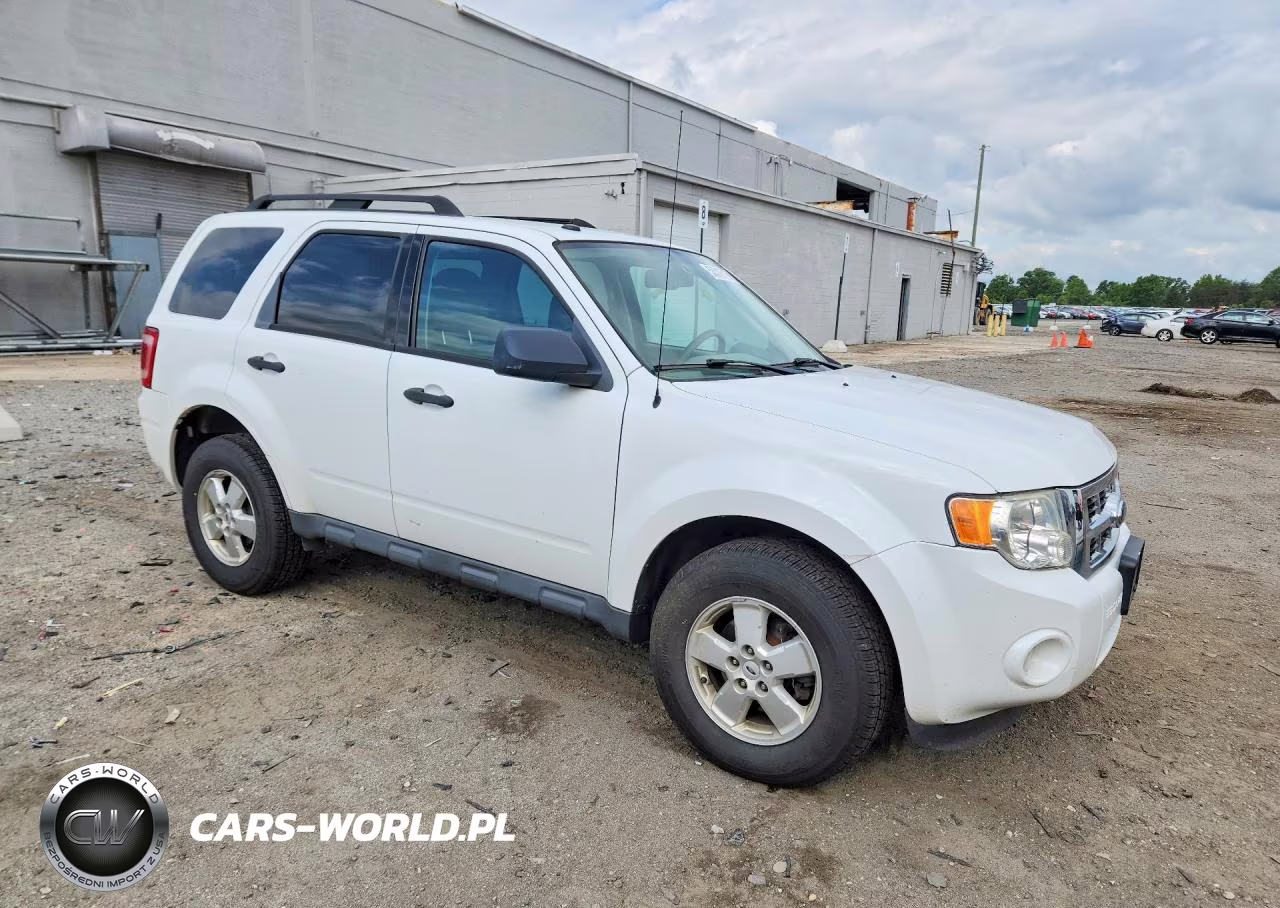 2009 Ford Escape VIN:1FMCU93G49KA86196 - 4