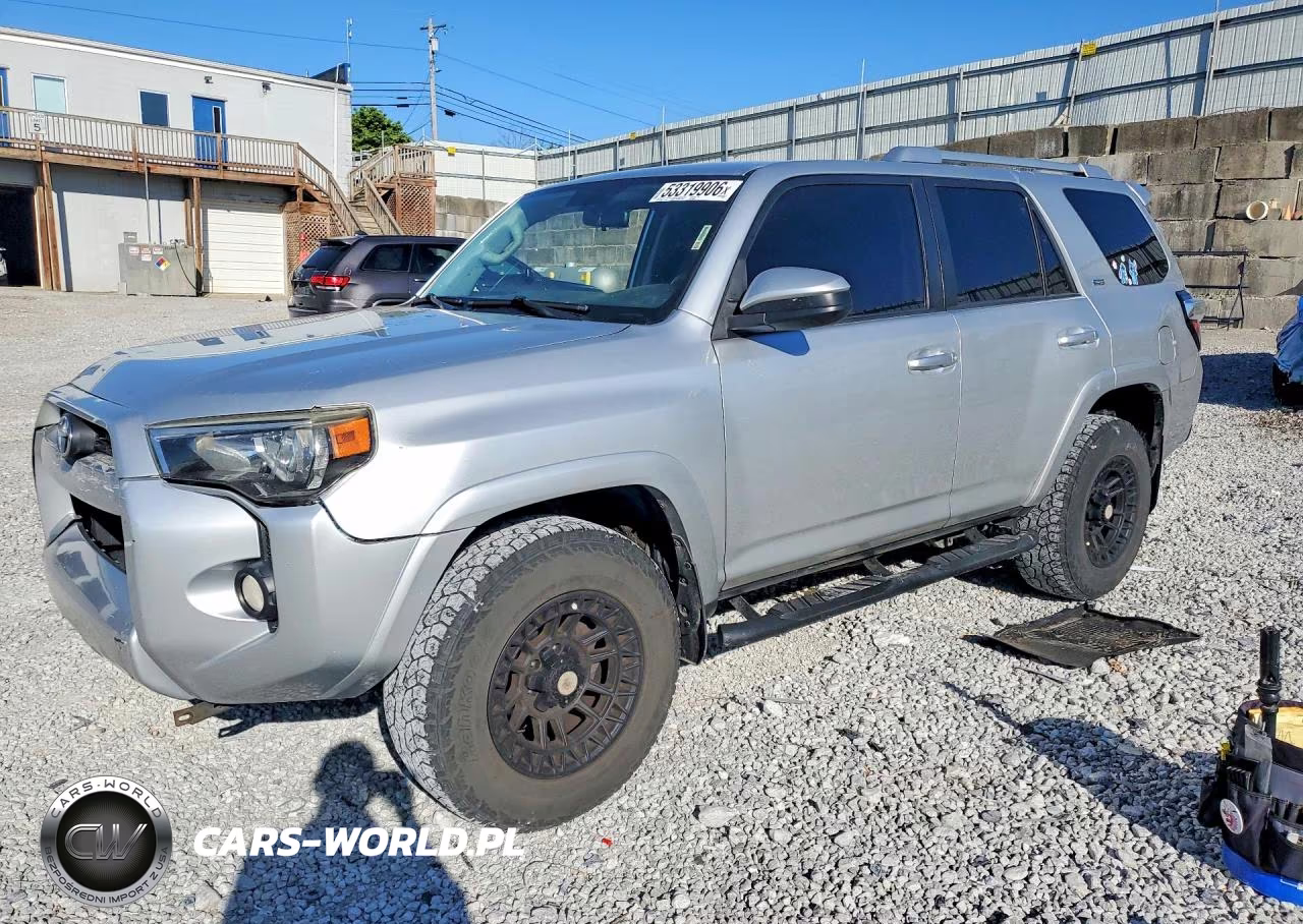 2016 Toyota 4Runner Sr5 – zdjęcie 1 z 13