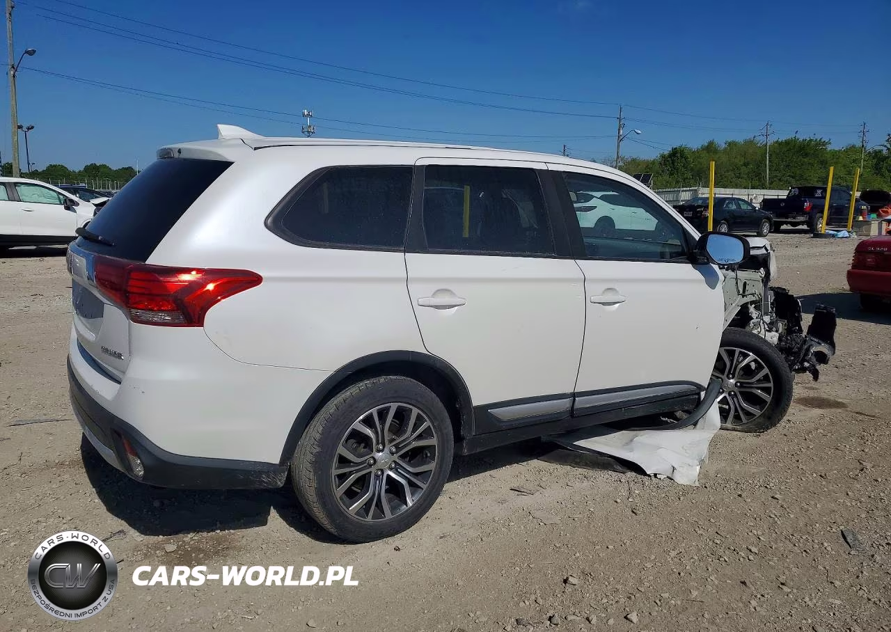 2018 Mitsubishi Outlander Es VIN:JA4AZ2A36JZ015589 - 3