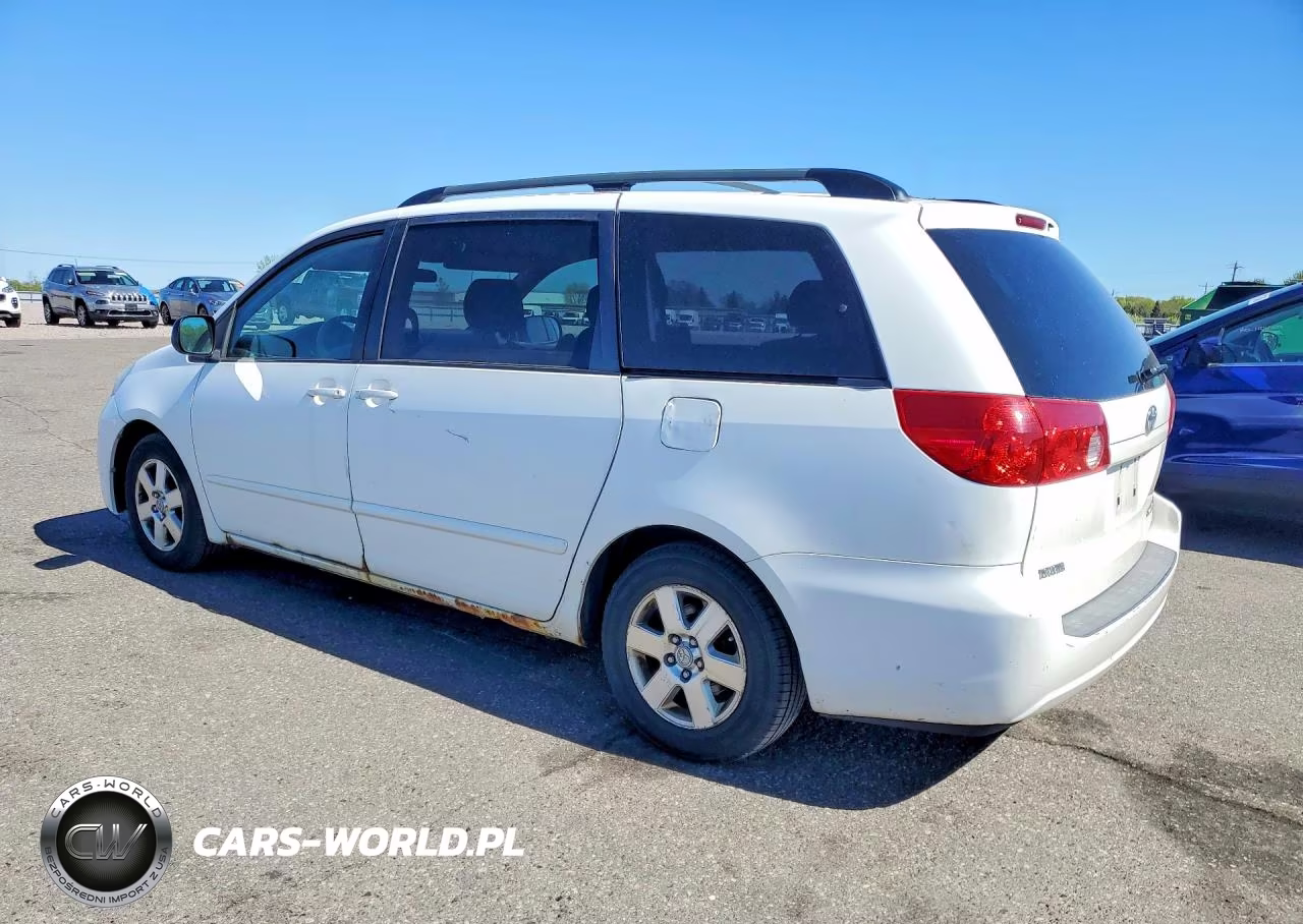 2007 Toyota Sienna Le 7-Passenger VIN:5TDZK23C37S085698 - 2