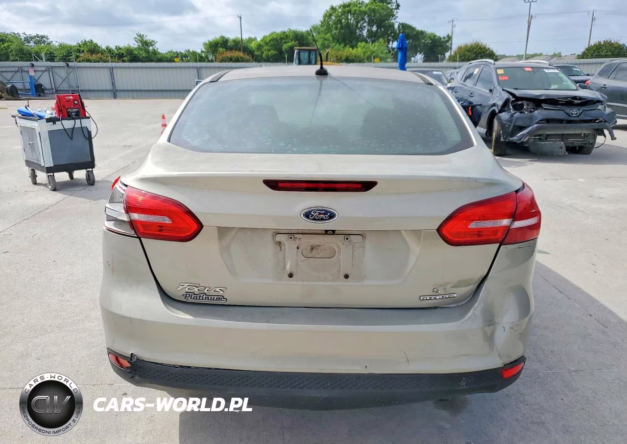 2015 Ford Focus Se VIN:1FADP3F26FL222630 - 6