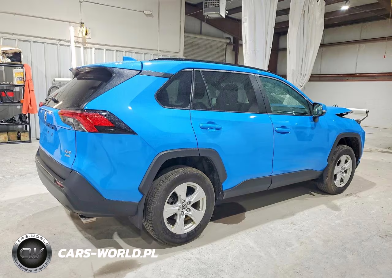 2021 Toyota Rav4 Xle VIN:2T3P1RFV4MW223873 - 3