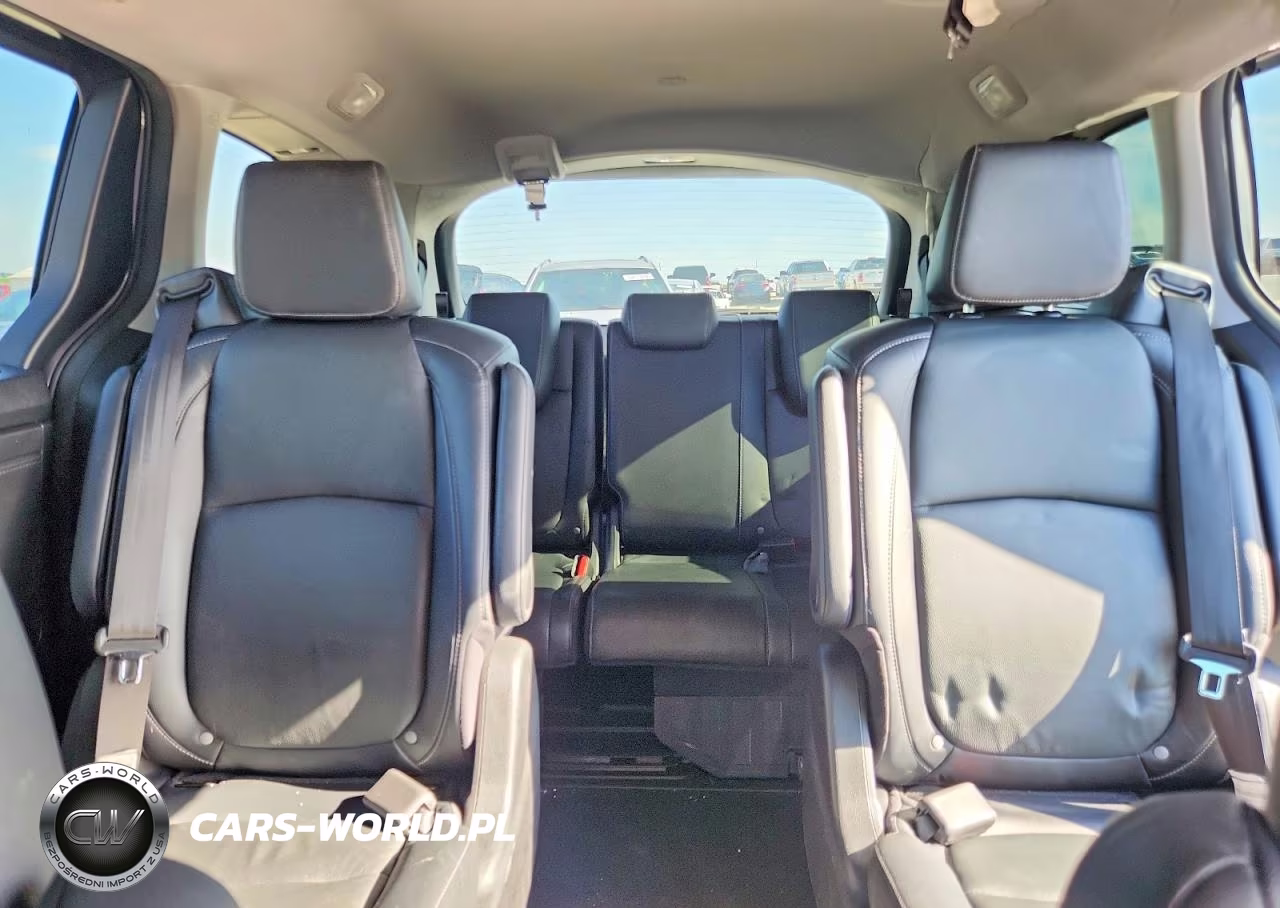 2022 Honda Odyssey Touring VIN:5FNRL6H84NB043826 - 10
