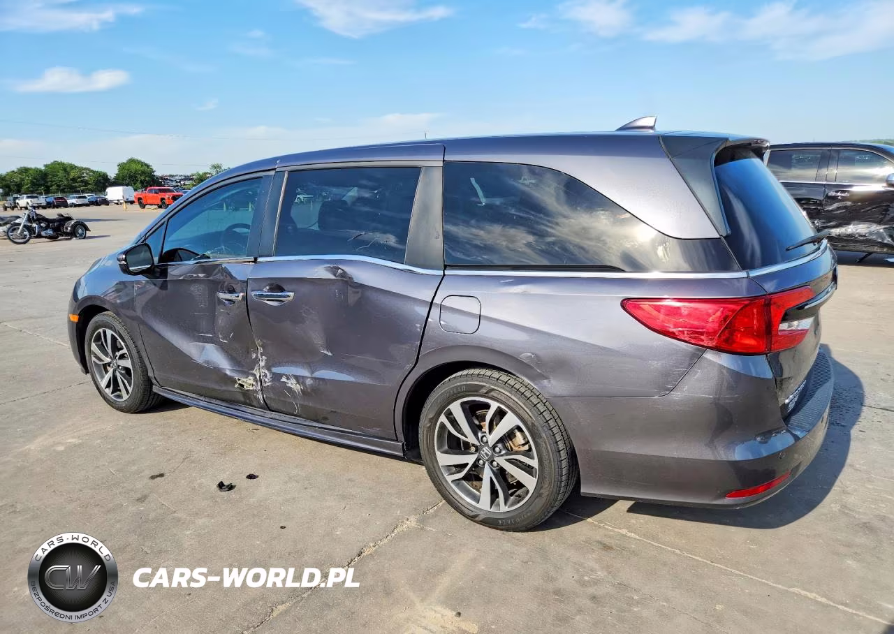 2022 Honda Odyssey Touring VIN:5FNRL6H84NB043826 - 2