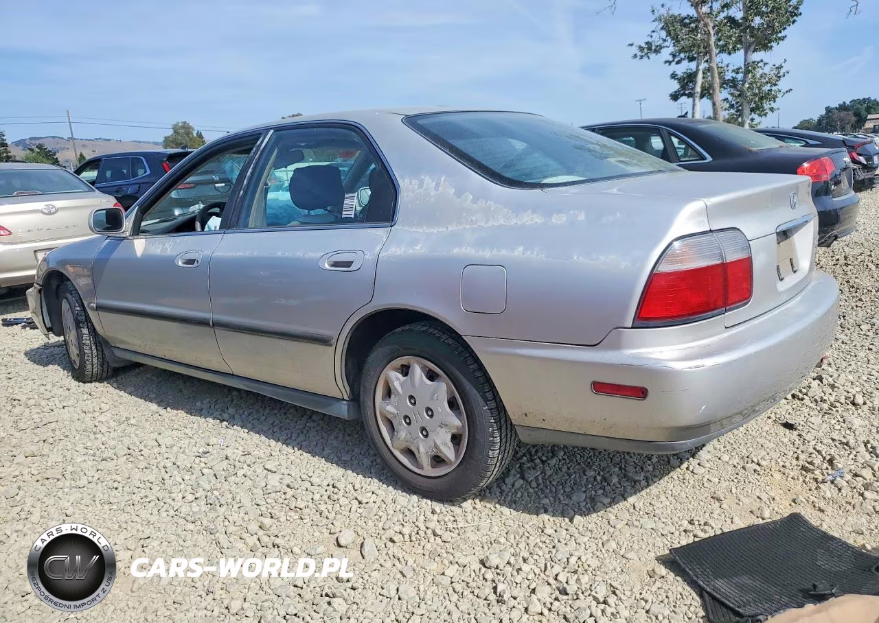 1996 Honda Accord Lx VIN:1HGCD5533TA298237 - 2