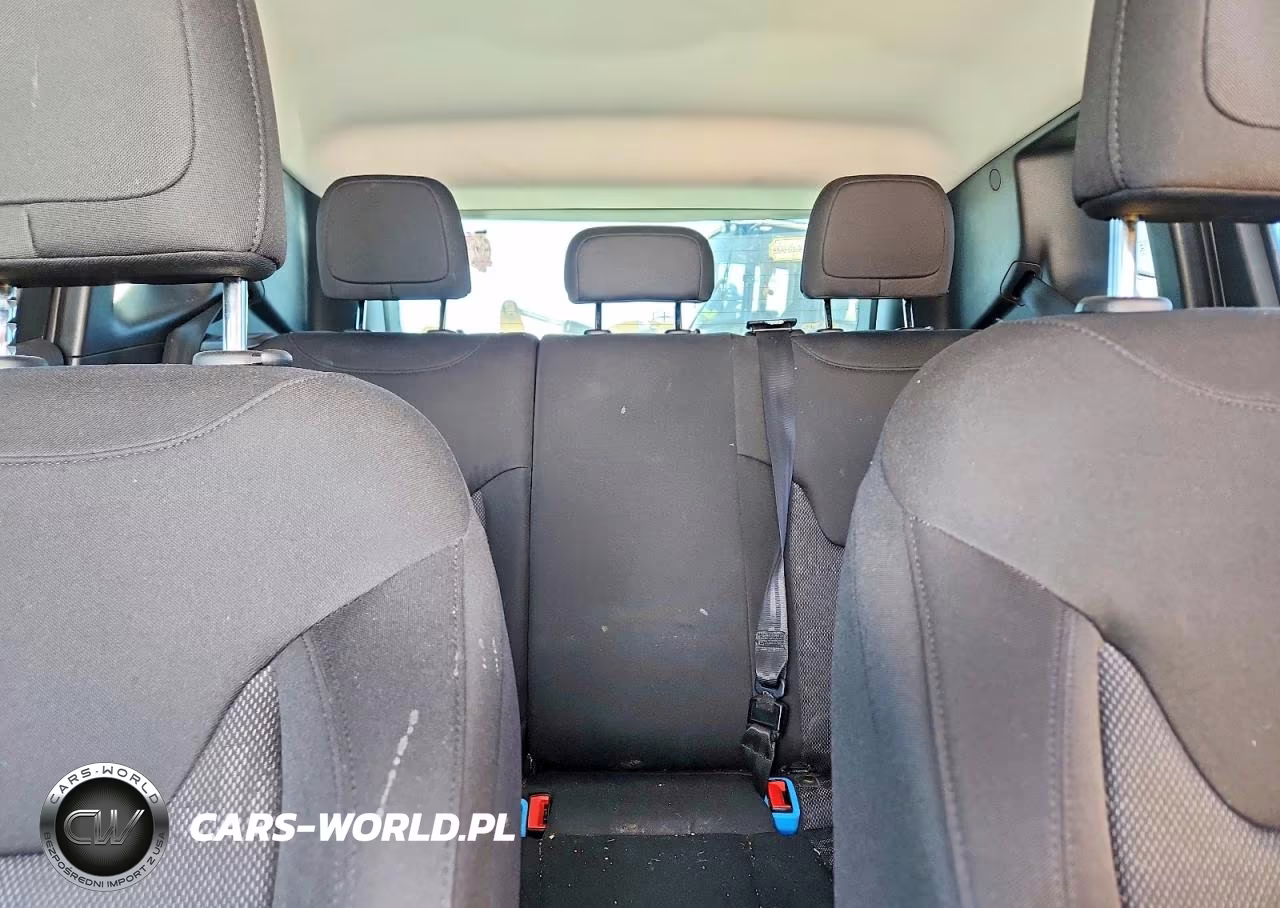 2015 Jeep Renegade Sport VIN:ZACCJBAT0FPC19607 - 10