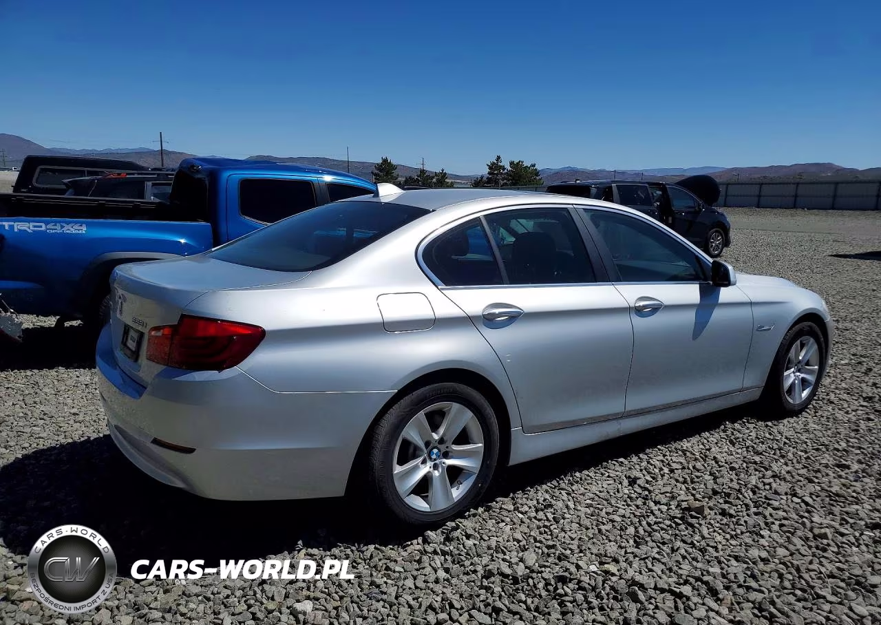 2013 BMW 528 Xi VIN:WBAXH5C52DDW16838 - 3