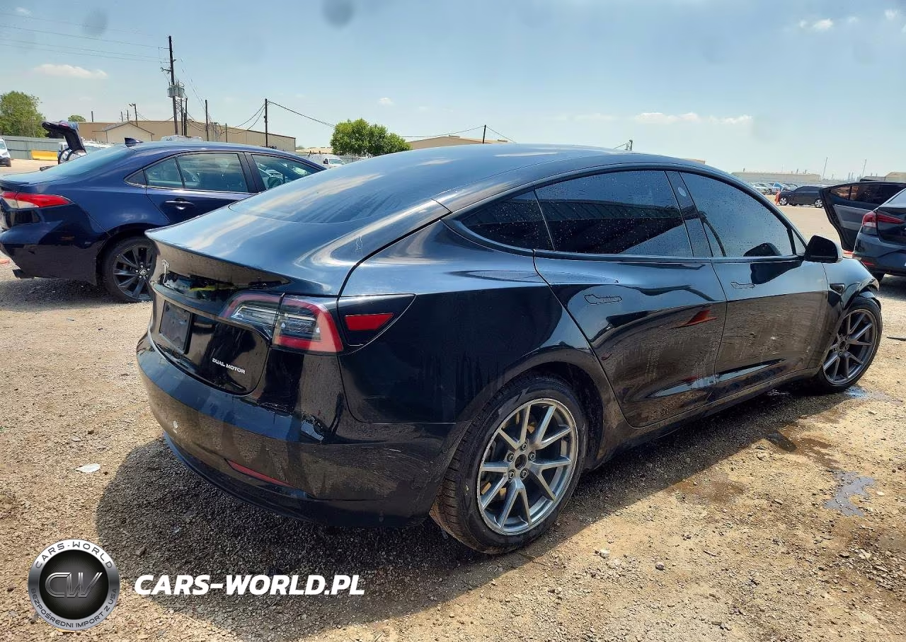 2022 Tesla Model 3 VIN:5YJ3E1EB5NF289593 - 3
