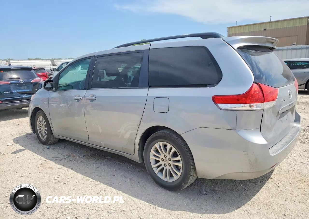 2014 Toyota Sienna Xle 8-Passenger VIN:5TDYK3DC3ES426188 - 2