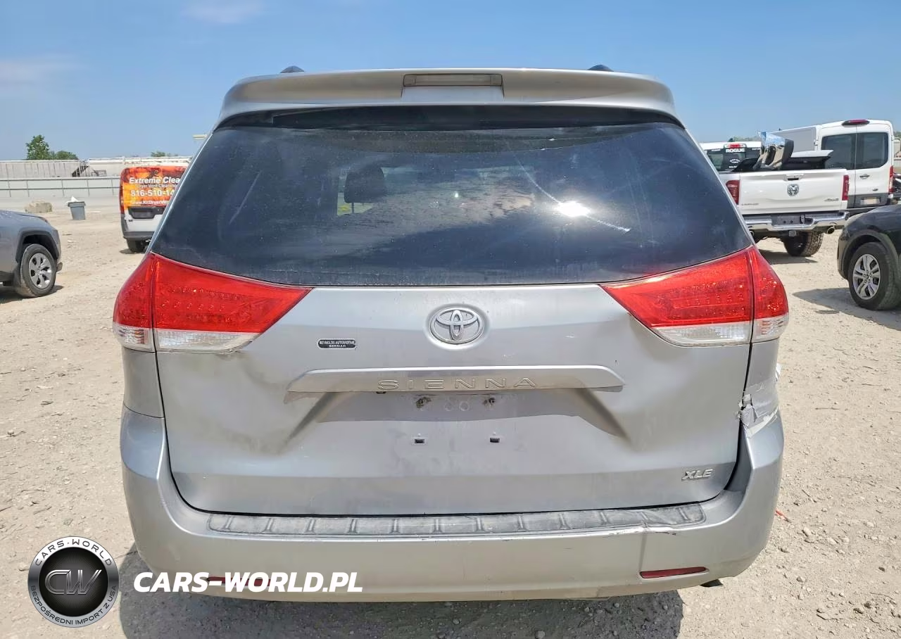 2014 Toyota Sienna Xle 8-Passenger VIN:5TDYK3DC3ES426188 - 6