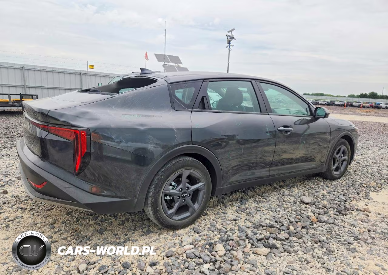 2025 Kia K4 Lxs VIN:3KPFT4DE1SE077985 - 3