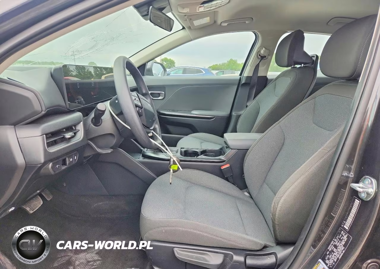2025 Kia K4 Lxs VIN:3KPFT4DE1SE077985 - 7