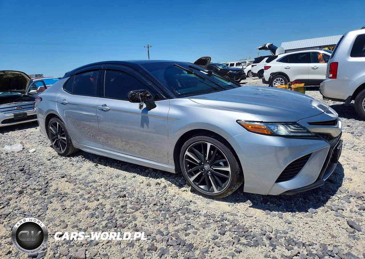 2019 Toyota Camry Xse VIN:4T1B61HK5KU190050 - 4